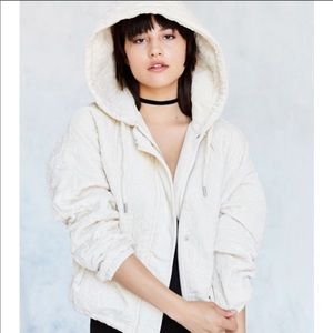 Silence + Noise Cream Quilted Velvet Hooded Jacket